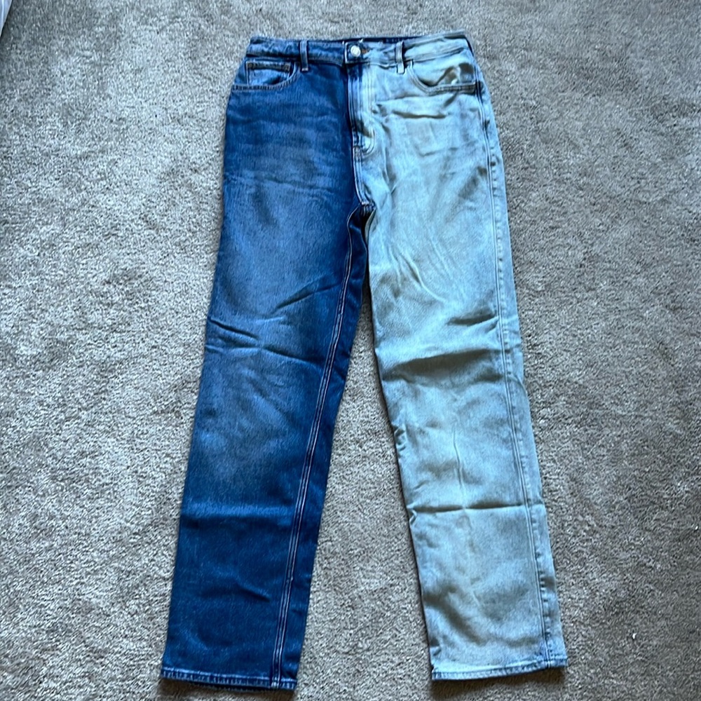 Hollister Women's Two-Tone High Waisted Straight Leg Jeans | Size: 7R (28x31)